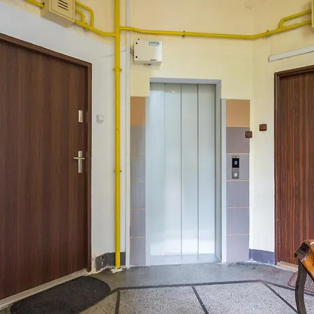 Wola Ratusz Comfort Warsaw